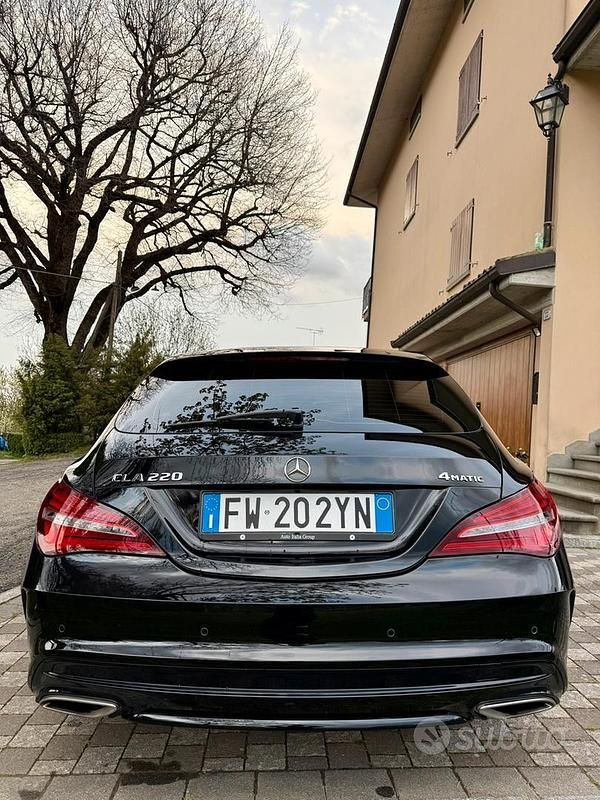 Usata Mercedes CLA220 Shooting Brake Premium 184 CV (135 kW) 2019 Nero Station wagon