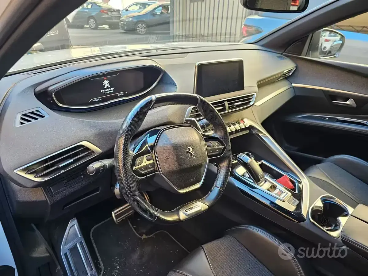 Usata Peugeot 3008 GT-line 120 CV (88 kW) 2018 Bianco SUV