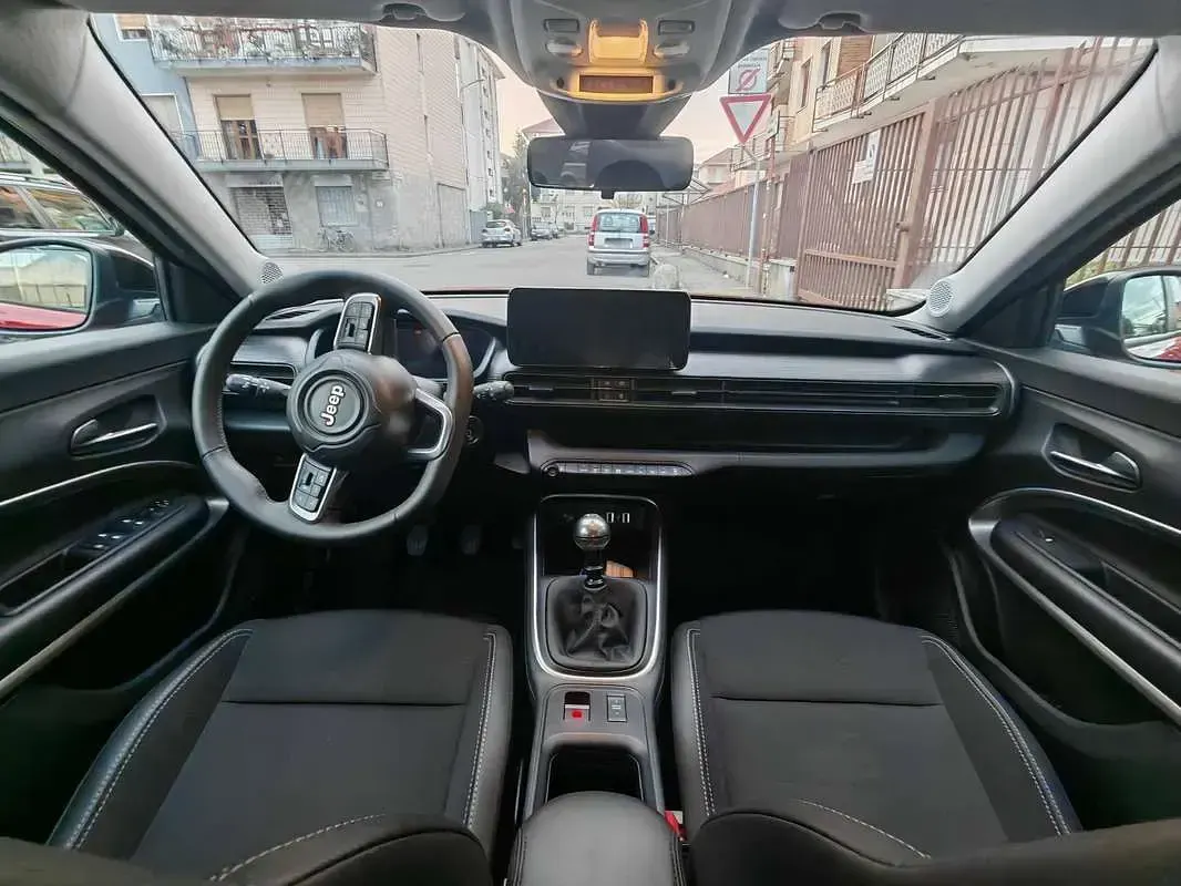 Usata Jeep Avenger Altitude 101 CV (74 kW) 2023 Rosso SUV