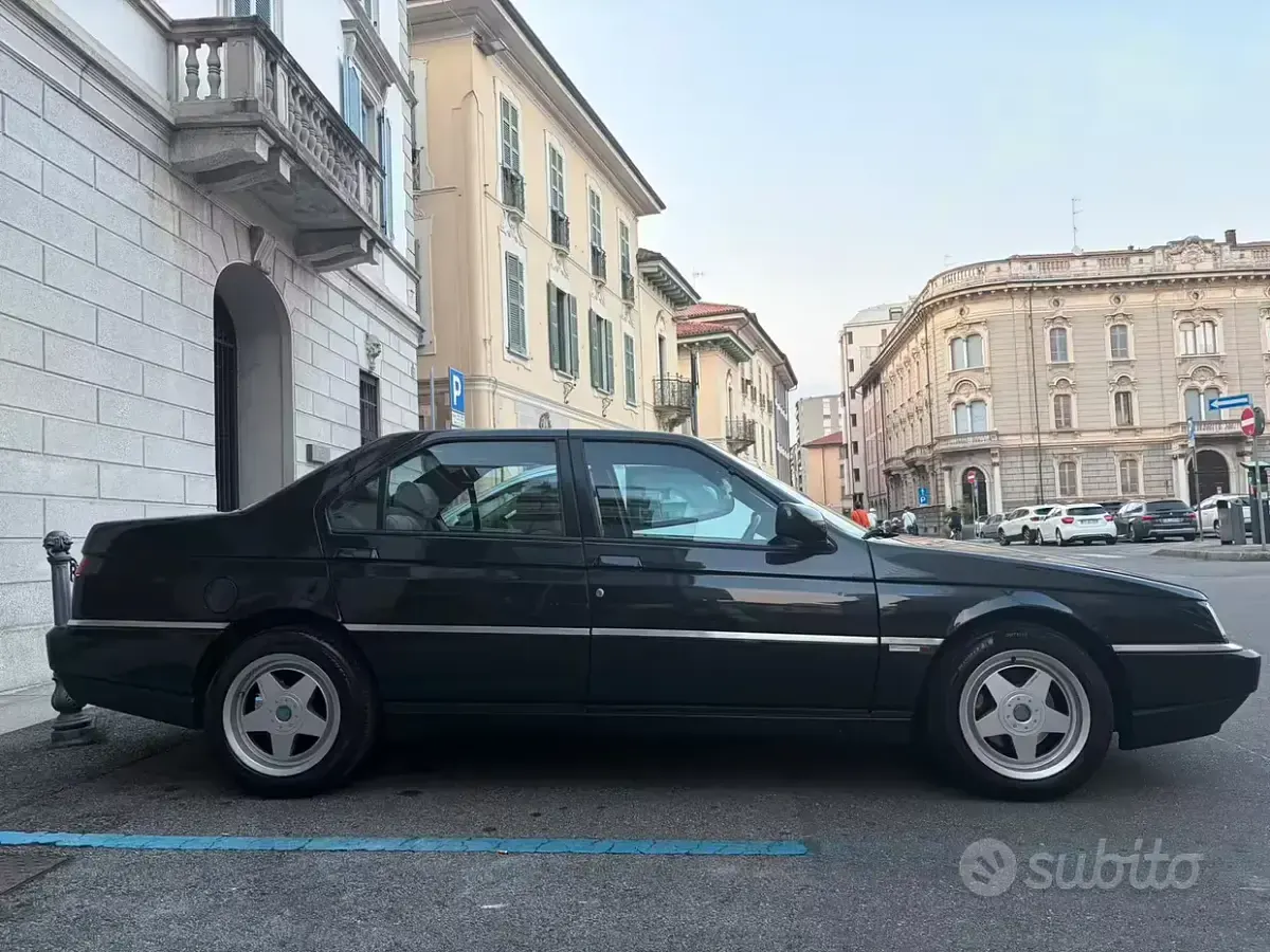 Usata Alfa Romeo 164 Super 201 CV (147 kW) 1995 Nero Berlina