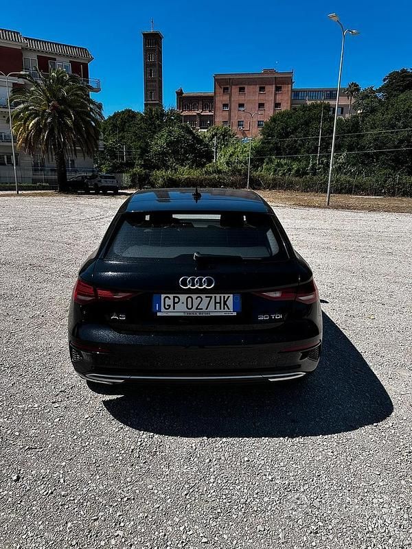 Usata Audi A3 Edition .1 116 CV (85 kW) 2020 Nero Berlina