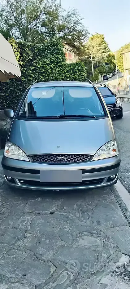 Usata Ford Galaxy 130 CV (95 kW) 2006 Grigio Monovolume