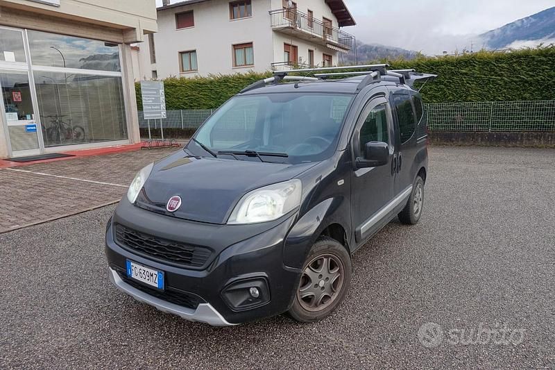 Usata Fiat Qubo Trekking 95 CV (69 kW) 2016 Nero Monovolume