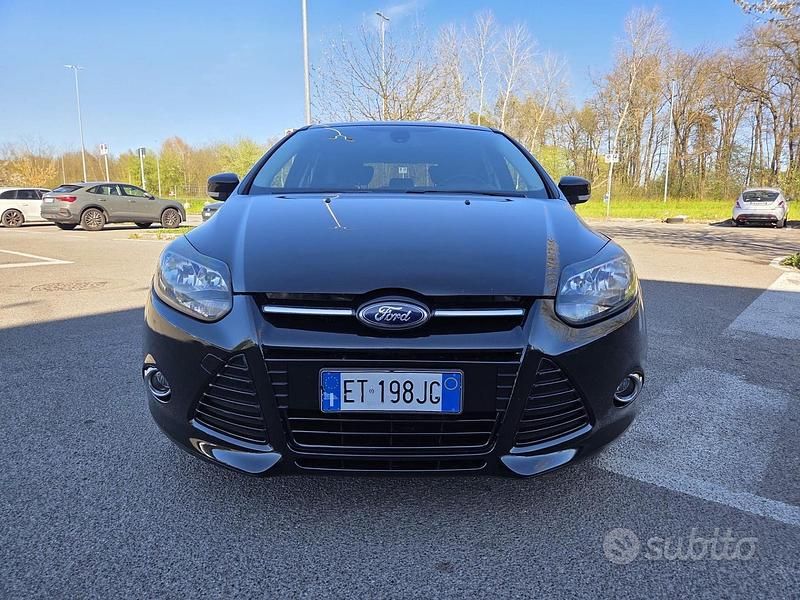 Usata Ford Focus Titanium 120 CV (88 kW) 2013 Nero Berlina