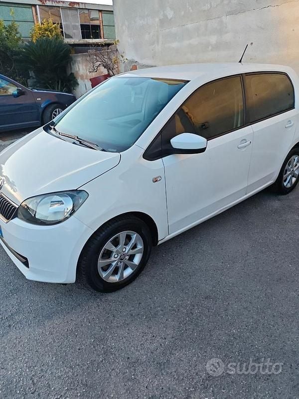 Bianco Usata 2015 Skoda Citigo Utilitaria | 4800 € - Immagine 1/4