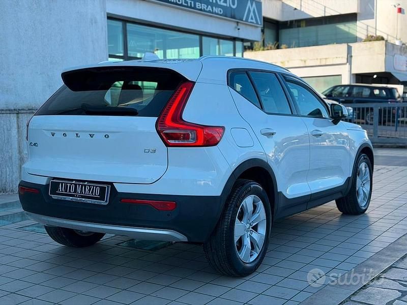 Usata Volvo XC40 Momentum 150 CV (110 kW) 2019 Bianco SUV