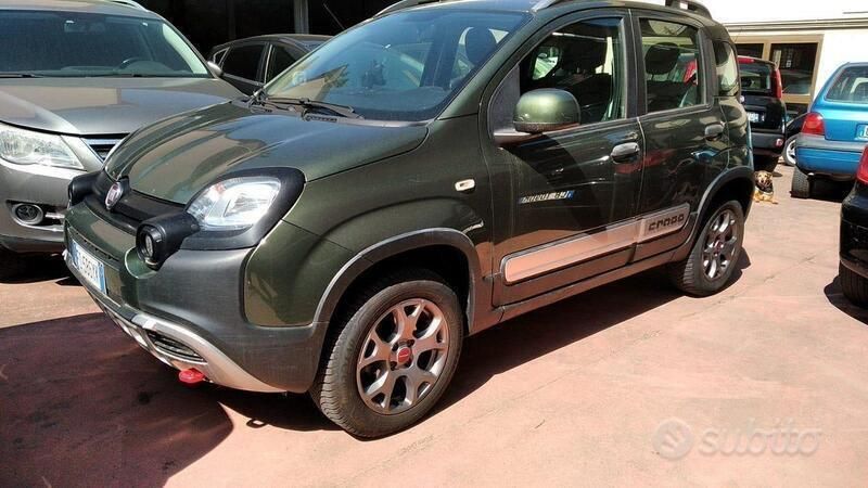 Usata Fiat Panda Cross Cross 95 CV (69 kW) 2016 Verde Utilitaria
