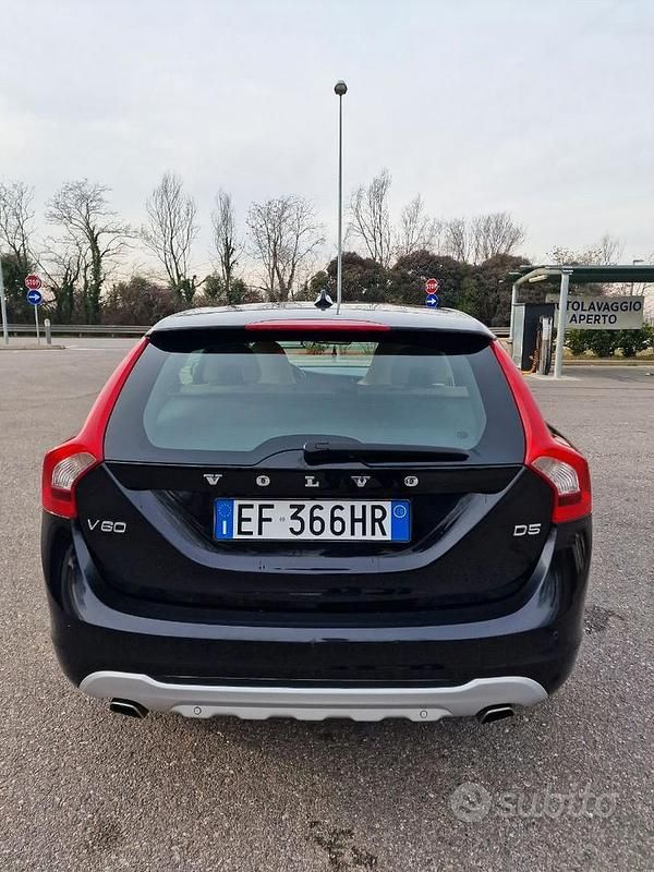 Usata Volvo V60 Summum 205 CV (150 kW) 2010 Station wagon
