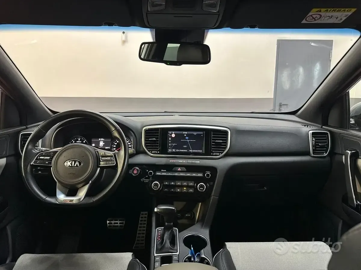Usata Kia Sportage GT-Line 136 CV (100 kW) 2020 Grigio SUV