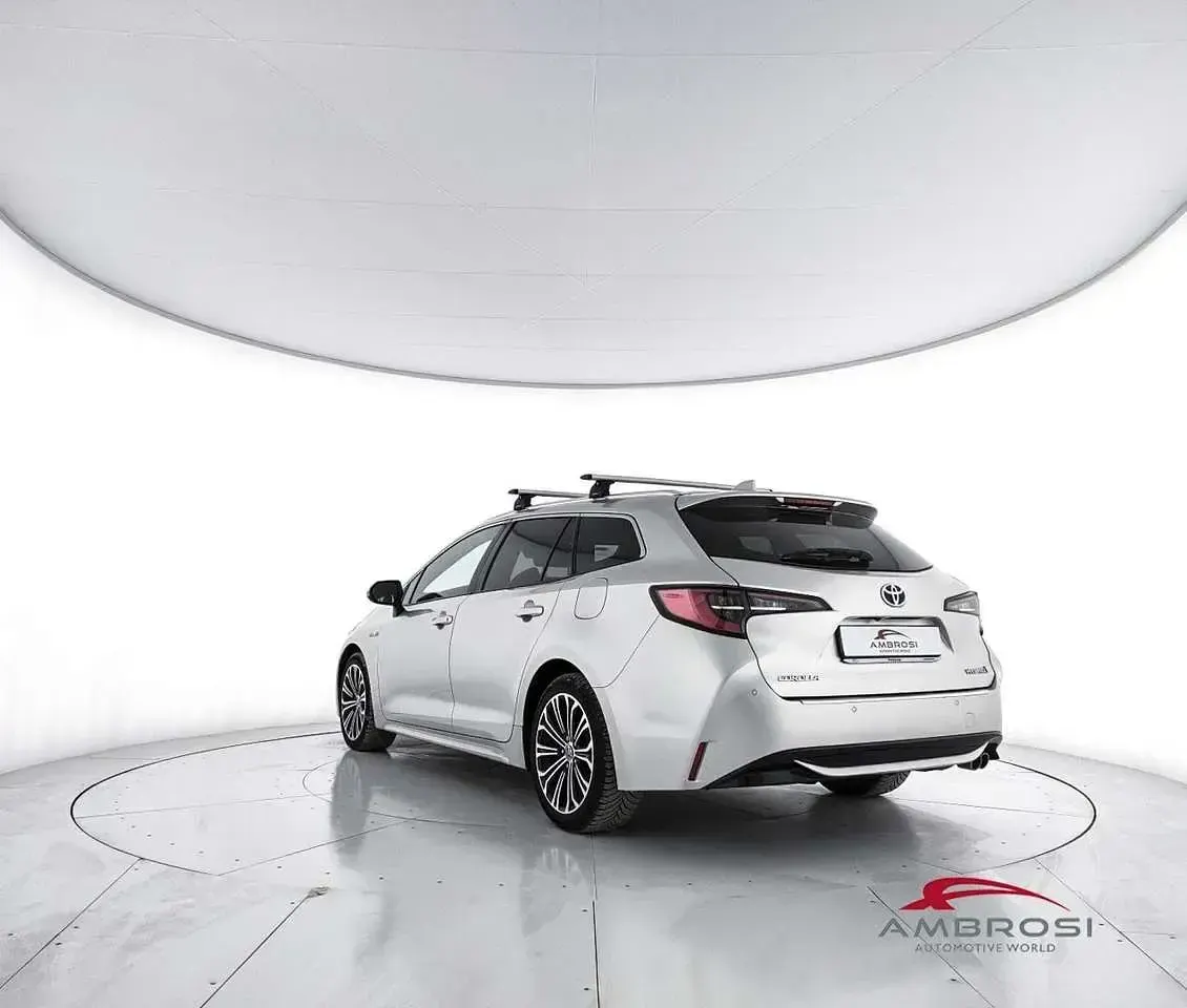 Usata Toyota Corolla Style 152 CV (111 kW) 2019 Grigio Station wagon