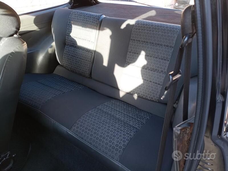 Usata Ford Fiesta 53 CV (38 kW) 1985 Nero Utilitaria