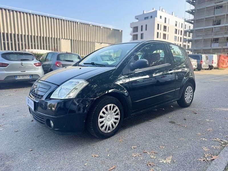 Nero Usata 2004 Citroën C2 Elegance Due volumi | 2290 € (Buon prezzo) - Immagine 1/4