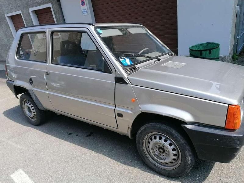 Usata Fiat Panda Young 39 CV (28 kW) 2000 Argento Berlina