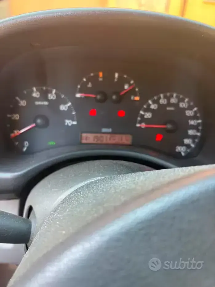 Usata Fiat Punto 60 CV (44 kW) 2000 Bluazzurro Utilitaria