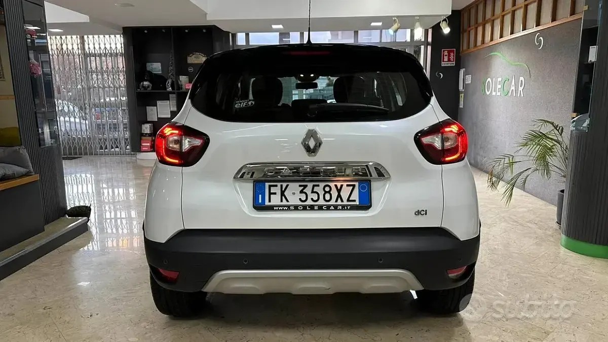 Usata Renault Captur Zen 110 CV (80 kW) 2017 Bianco SUV