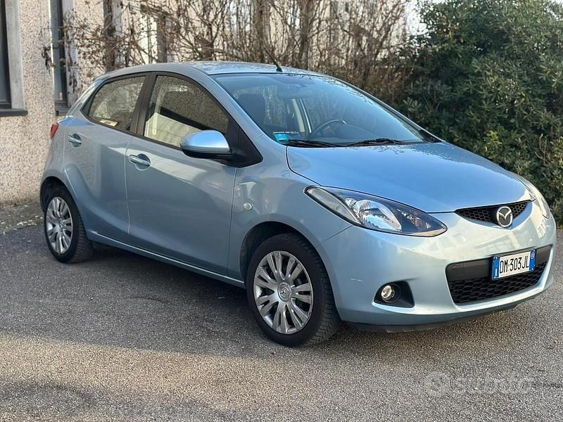 Usata Mazda 2 86 CV (63 kW) 2008 Blu Utilitaria