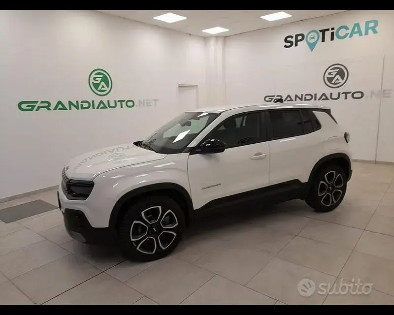 Usata Jeep Avenger Summit 101 CV (74 kW) 2024 Bianco SUV