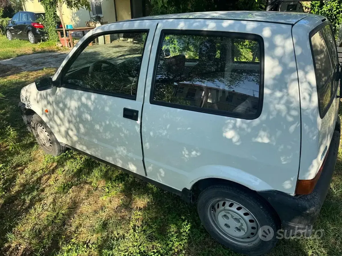 Usata Fiat Cinquecento 39 CV (28 kW) 1998 Bianco Utilitaria
