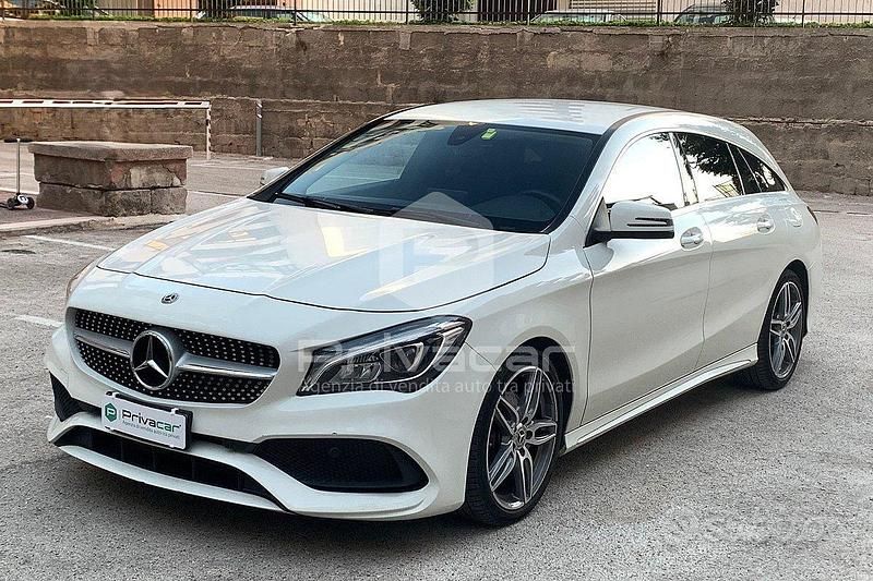 Bianco Usata 2017 Mercedes CLA180 Premium Tre volumi | 14.500 € - Immagine 1/4