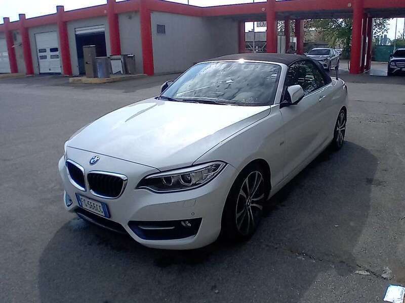 Bianco Usata 2016 BMW 220 Cabrio | 20.000 € (Cara) - Immagine 1/3