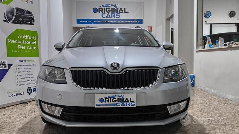 Usata Skoda Octavia Executive 110 CV (80 kW) 2016 Grigio Station wagon
