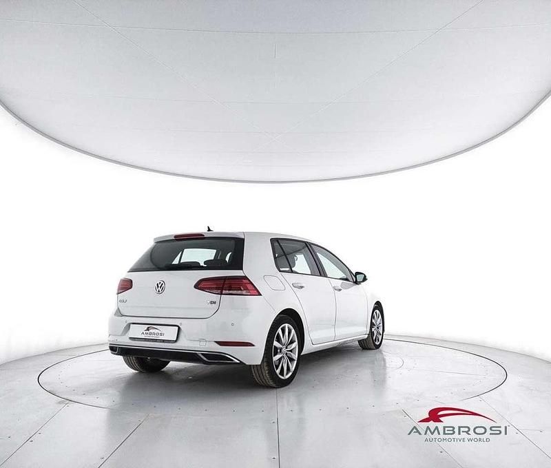 Usata VW Golf VII Executive 116 CV (85 kW) 2017 Bianco Utilitaria