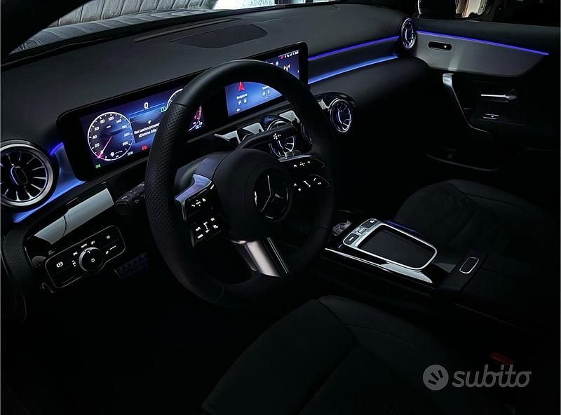 Usata Mercedes A180 Advanced Plus 116 CV (85 kW) 2024 Grigio Berlina