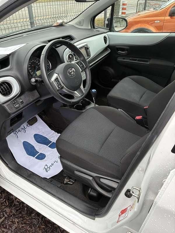 Usata 2014 Toyota Yaris Hybrid Lounge Berlina | 7450 € (Ottimo prezzo) - Immagine 1/4