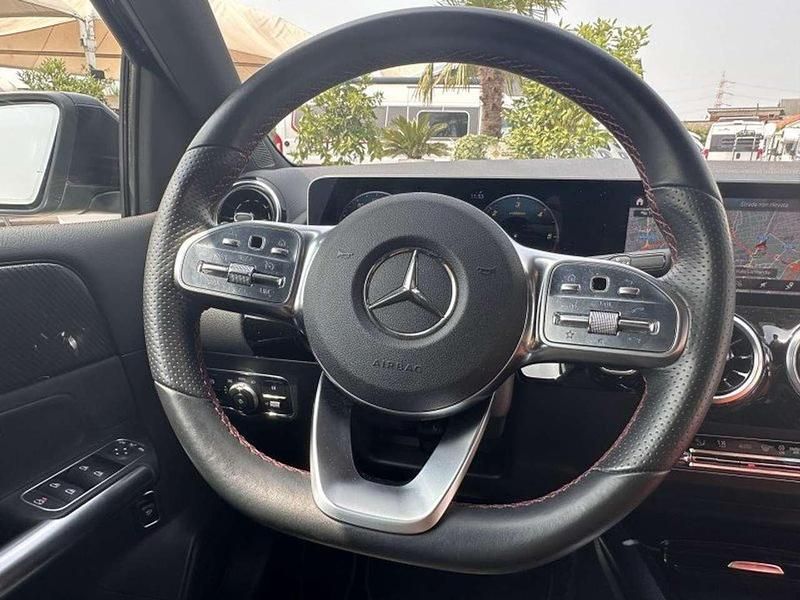 Usata Mercedes B200 Executive 150 CV (110 kW) 2020 Nero Utilitaria