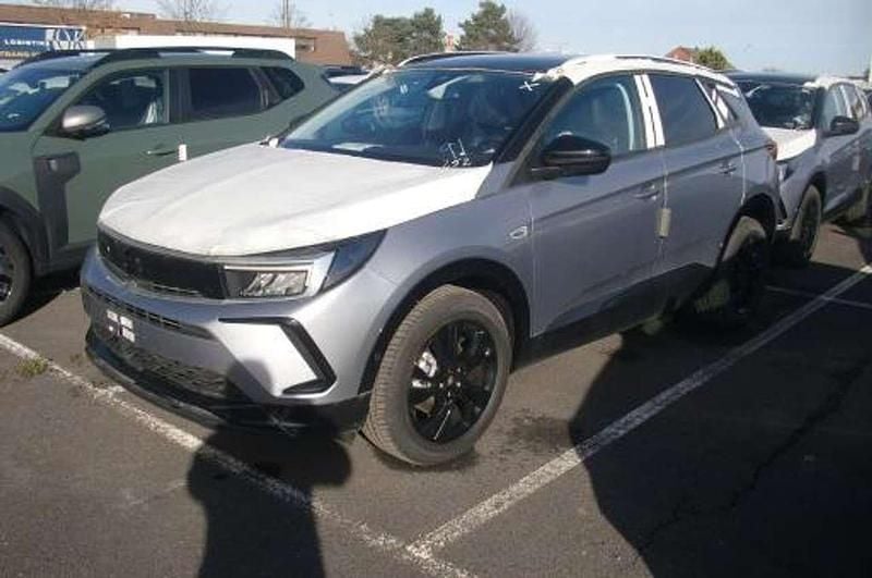 Nuova Opel Grandland X 165 CV (121 kW) 2025 Kristall silber SUV