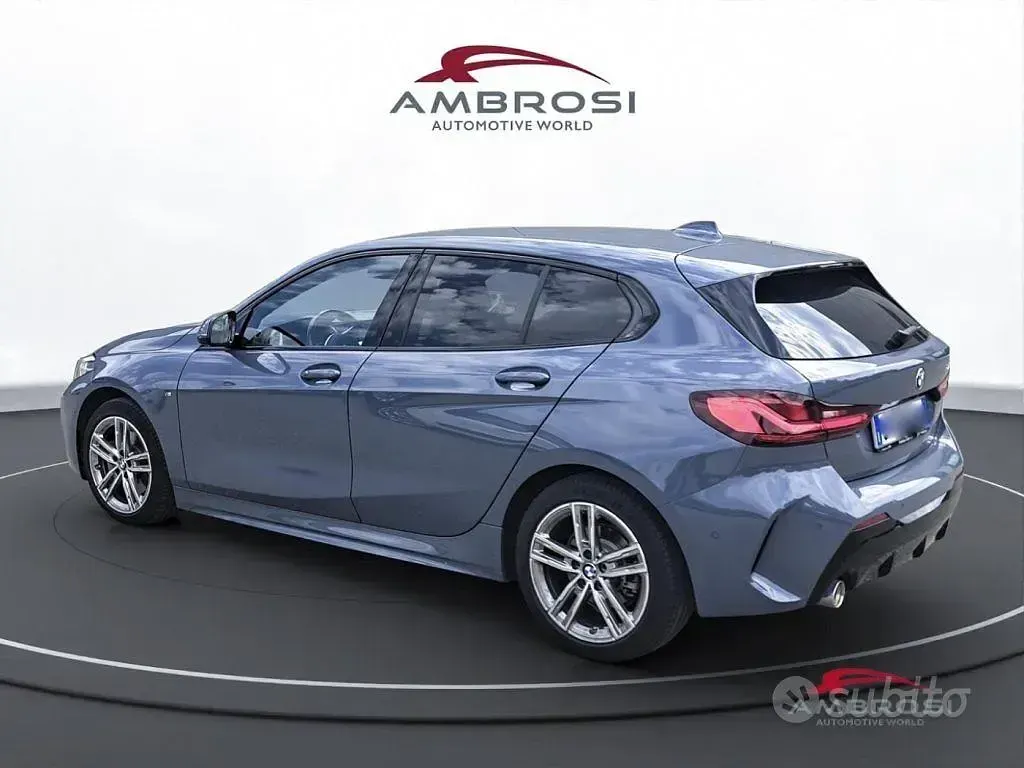 Usata BMW 118 M Sport 136 CV (100 kW) 2023 Grigio Utilitaria