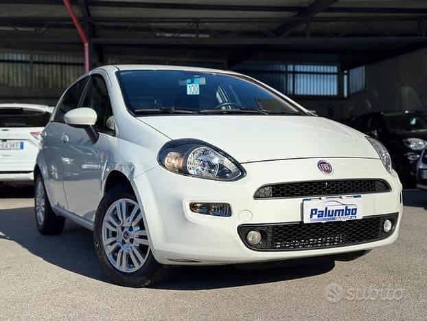 Usata Fiat Punto Lounge 75 CV (55 kW) 2014 Bianco Utilitaria
