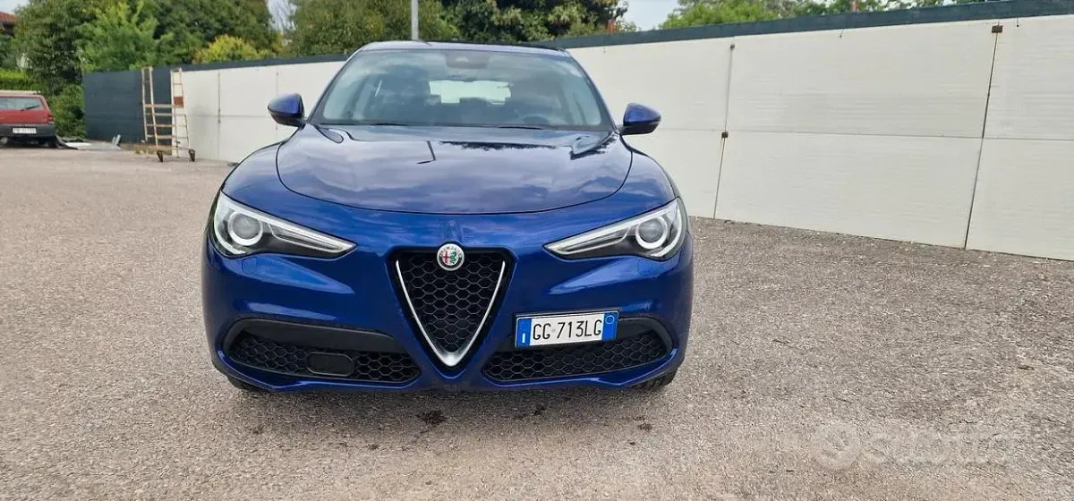 Usata Alfa Romeo Stelvio 160 CV (117 kW) 2021 Blu SUV