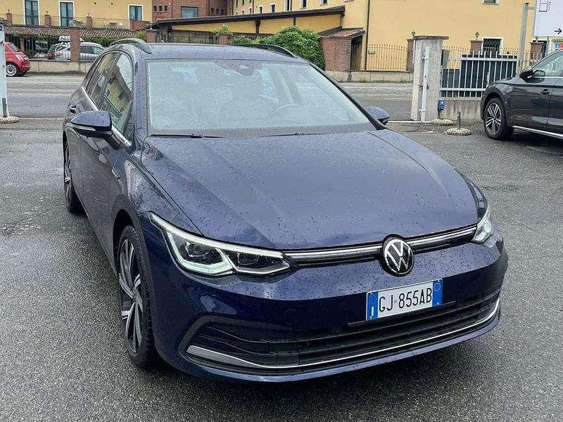 Blu/azzurro Usata 2022 VW Golf VIII Style Station wagon | 22.200 € (Buon prezzo) - Immagine 1/4