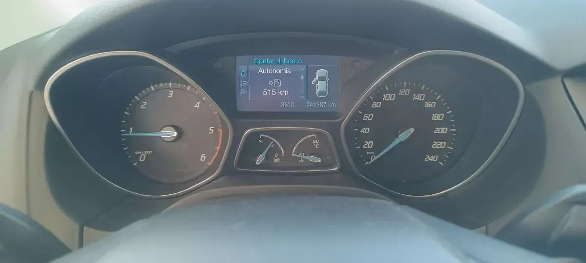 Begagnad Ford Focus 116 HK (85 kW) 2012 Kombi