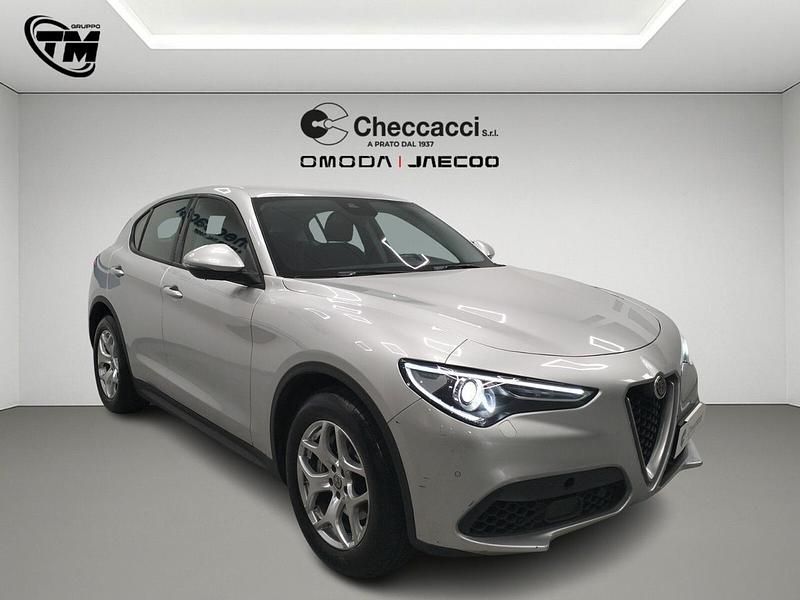 Usata Alfa Romeo Stelvio Business 190 CV (139 kW) 2021 Argento SUV