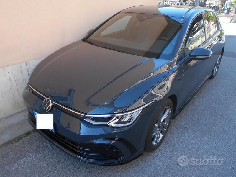 Usata VW Golf VIII R 150 CV (110 kW) 2024 Grigio Berlina