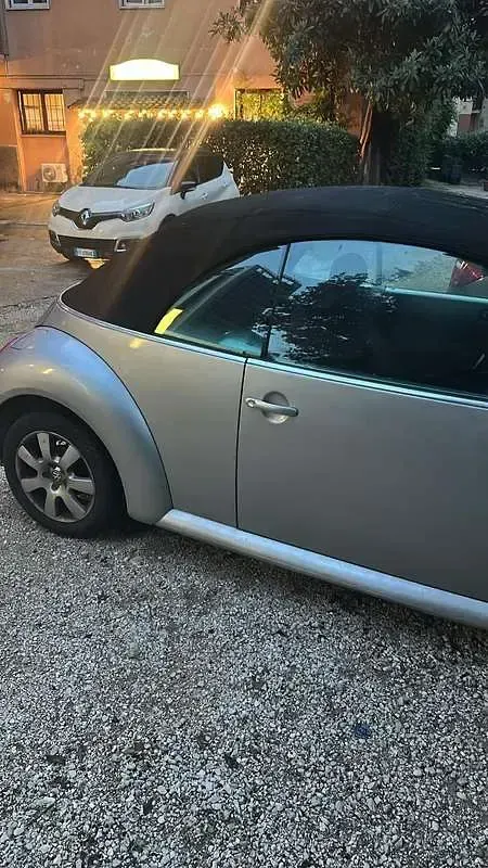Usata VW New Beetle 101 CV (74 kW) 2003 Utilitaria