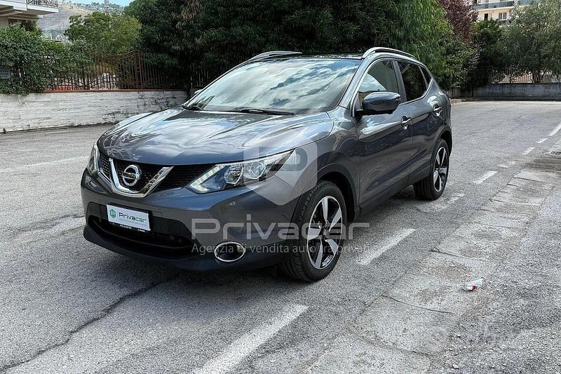 Grigio Usata 2017 Nissan Qashqai N-Connecta SUV | 11.200 € (Ottimo prezzo) - Immagine 1/4