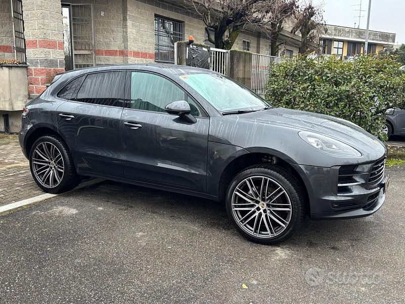 Usata Porsche Macan 245 CV (180 kW) 2019 Grigio SUV