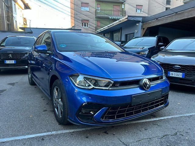 Usata VW Polo R-line 110 CV (80 kW) 2024 Blu/azzurro(met.) Berlina