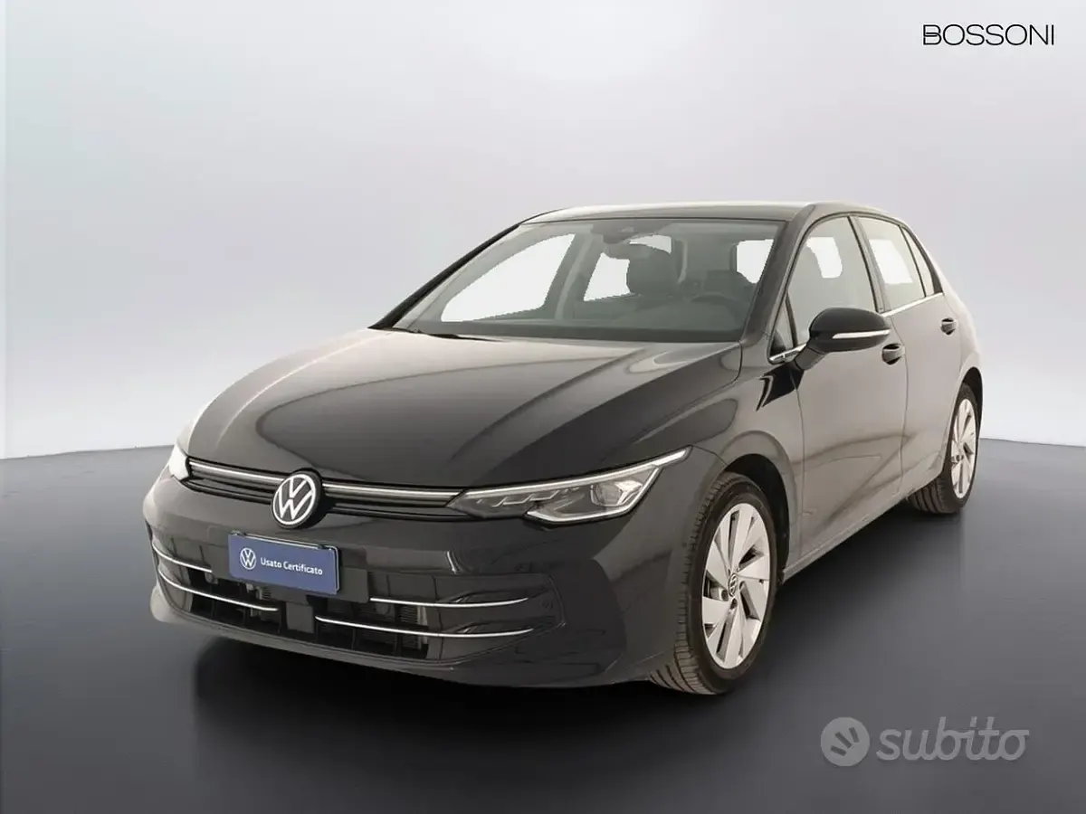 Usata VW Golf VIII Life 115 CV (84 kW) 2025 Grigio Berlina