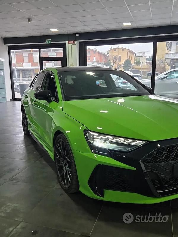 Usata Audi RS3 Ambiente 400 CV (294 kW) 2024 Verde Berlina