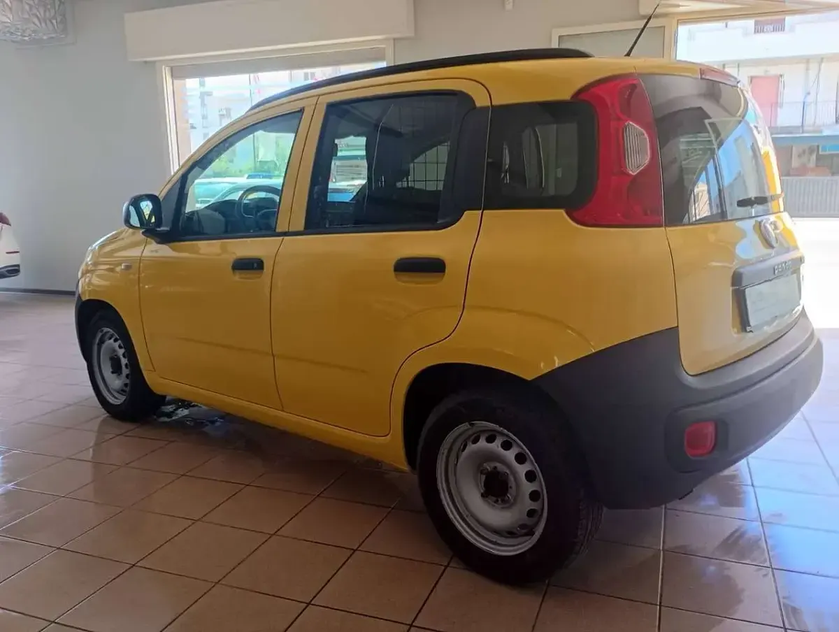 Usata Fiat Panda 75 CV (55 kW) 2017 Giallo Utilitaria