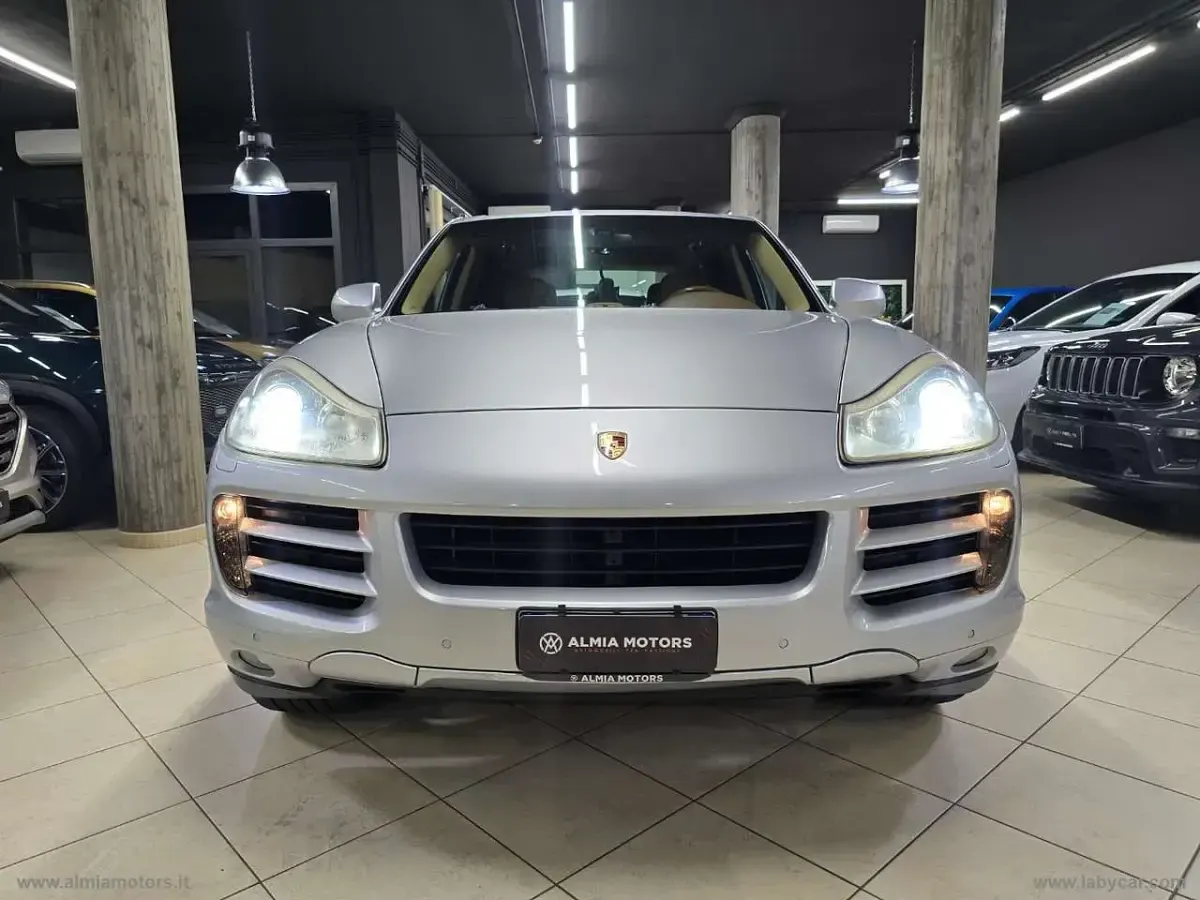 Usata Porsche Cayenne S 385 CV (283 kW) 2008 Grigio SUV