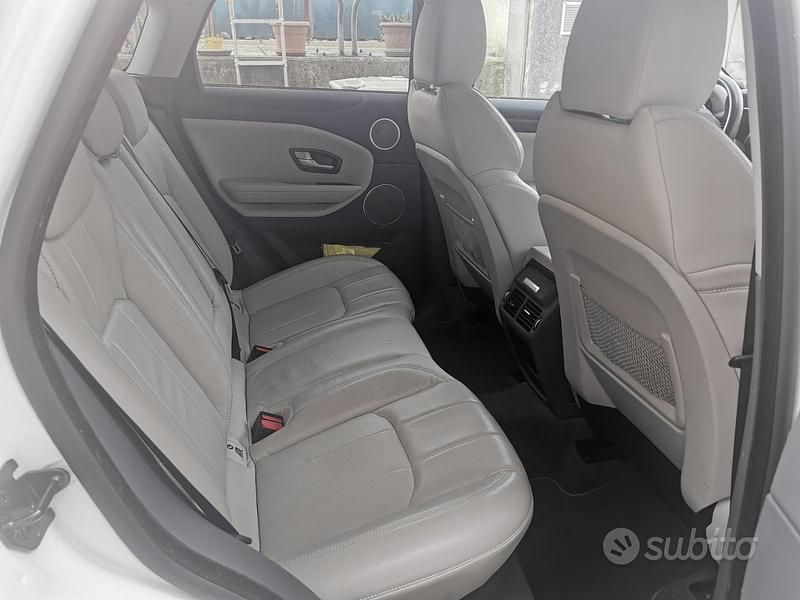 Usata Land Rover Range Rover evoque 150 CV (110 kW) 2017 Bianco SUV