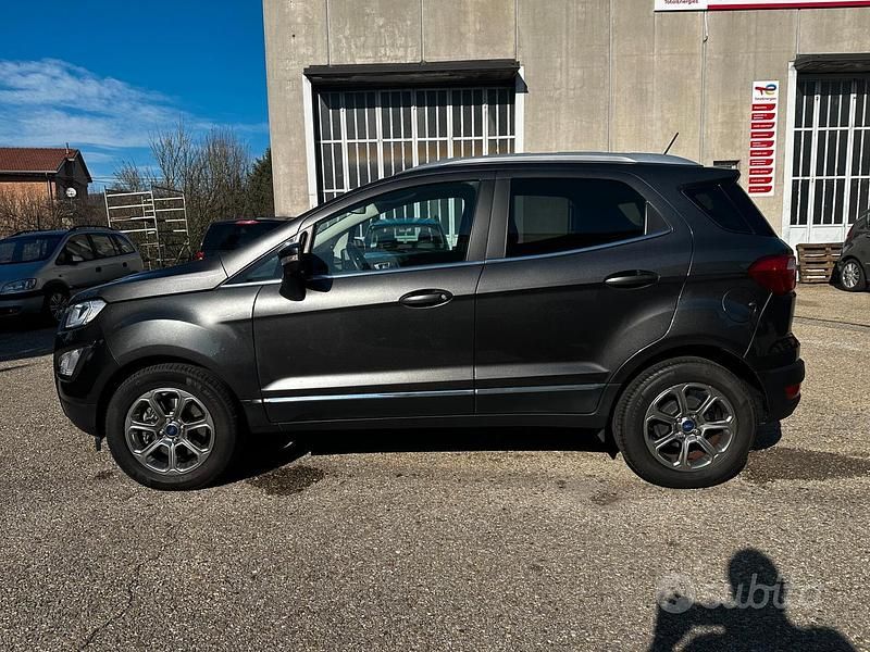 Usado Ford Ecosport Titanium 100 CV (73 kW) 2019 Gris SUV