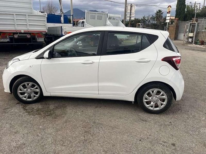 Usata Hyundai i10 Advanced 67 CV (49 kW) 2020 Bianco Utilitaria