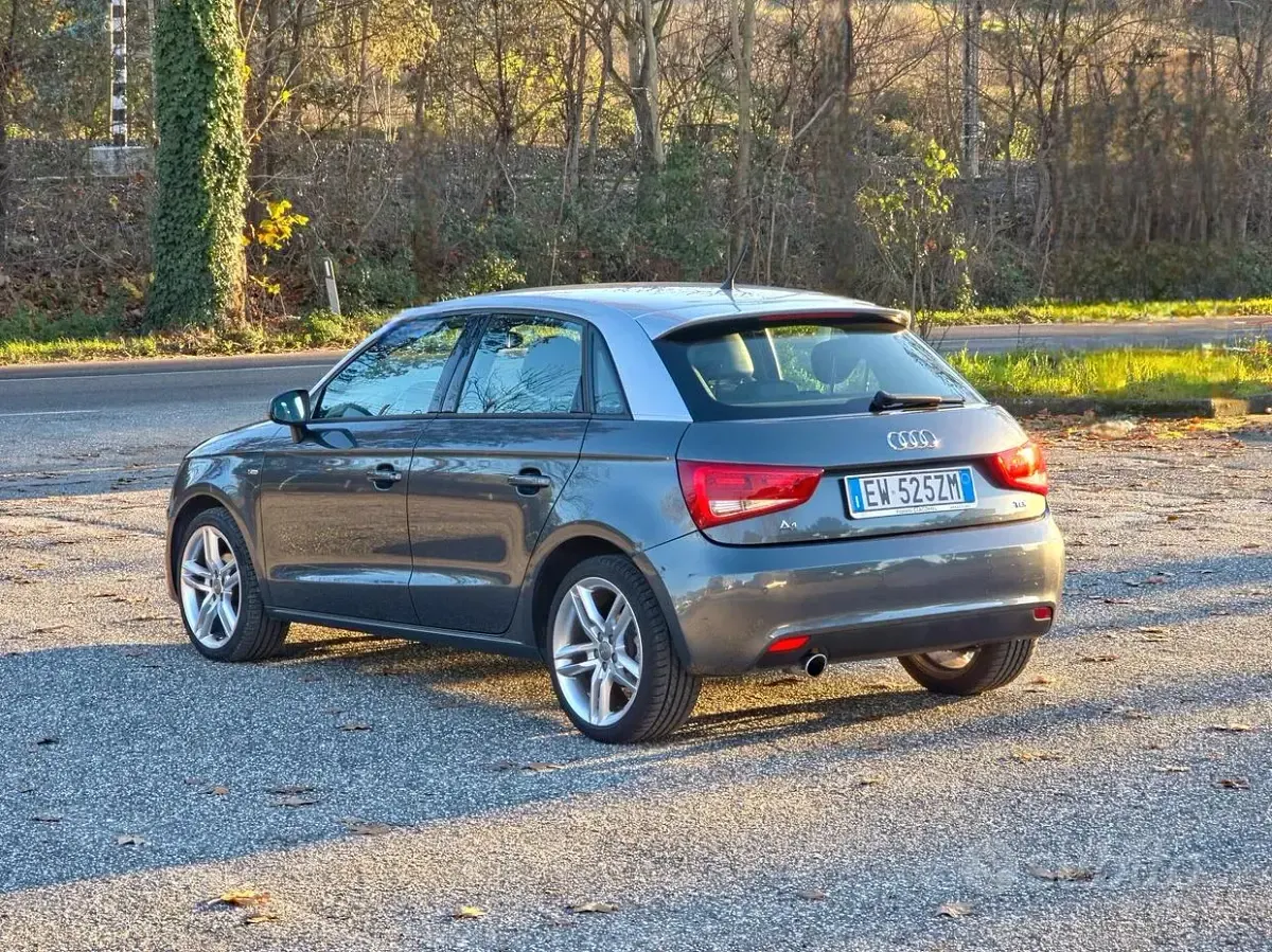 Usata Audi A1 90 CV (66 kW) 2014 Grigio Utilitaria