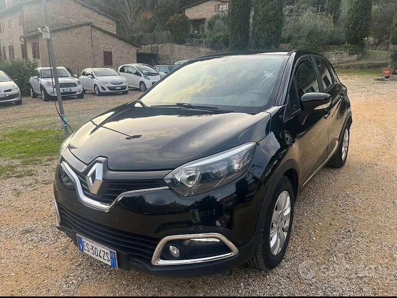Usata Renault Captur Zen 90 CV (66 kW) 2013 SUV